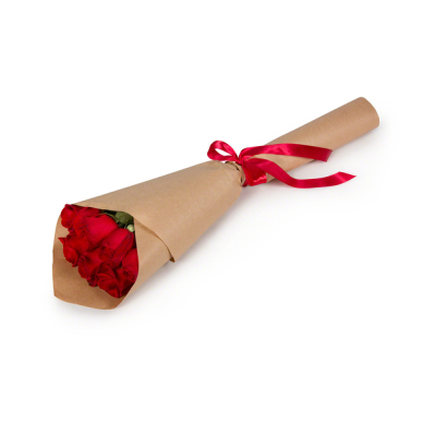 Букет из 7 красных роз в крафтовой упаковке