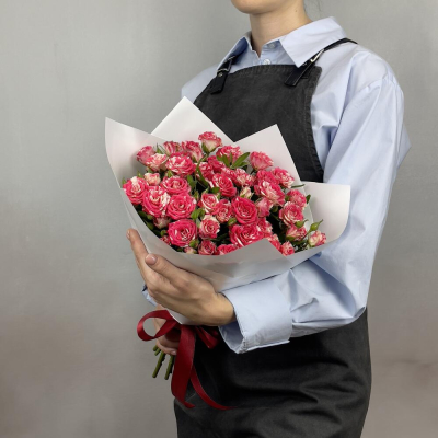 Букет «Фейерверк» – 9 пышных кустовых роз в огненной палитре Тихвин Ленинградская область