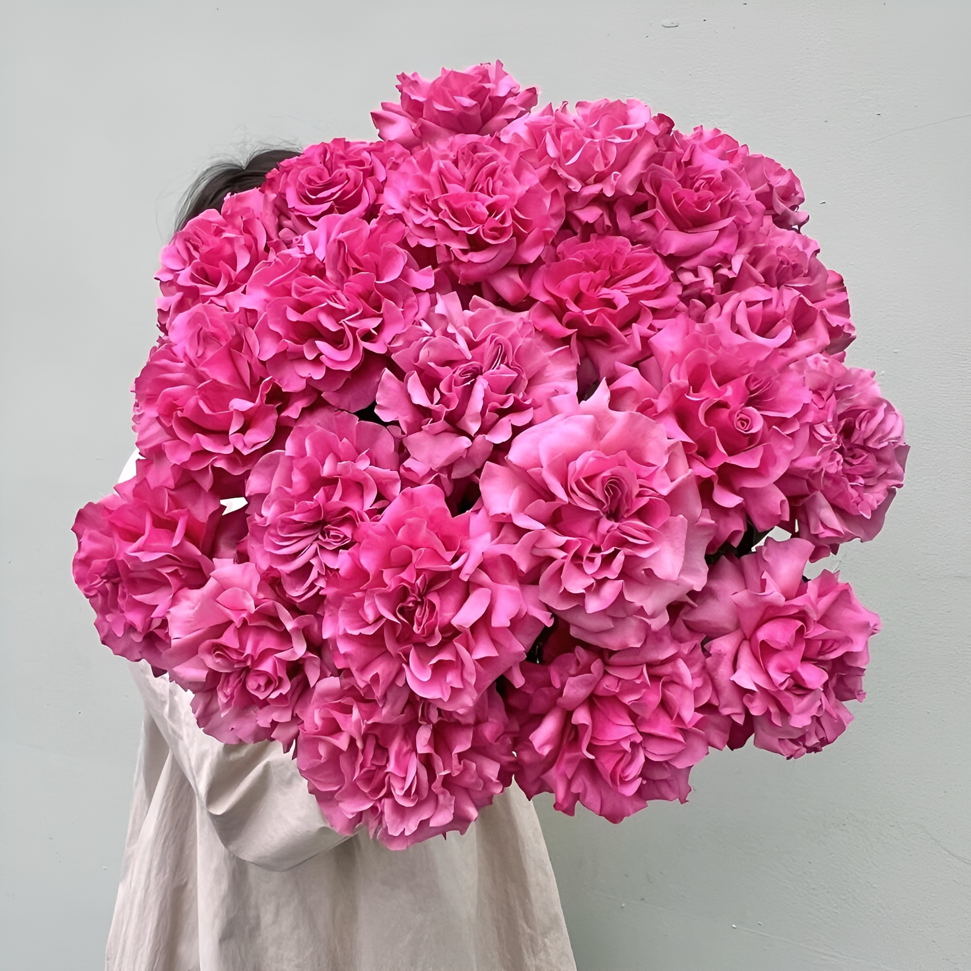 Роскошный букет из пионовидных роз – королевский подарок Тихвин Ленинградская область