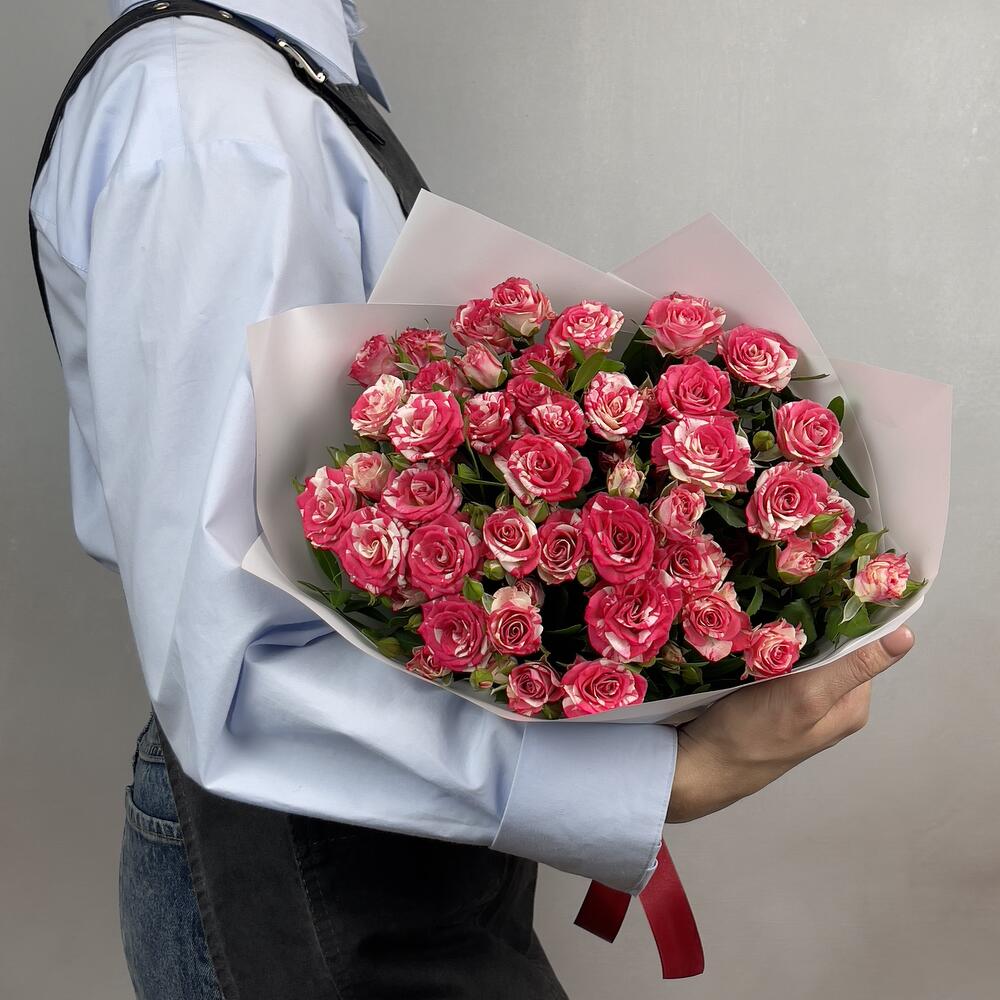 Букет «Фейерверк» – 9 пышных кустовых роз в огненной палитре Тихвин Ленинградская область