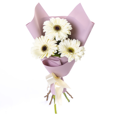 Нежный букет из 3 белых гербер – символ искренности и света Тихвин Ленинградская область