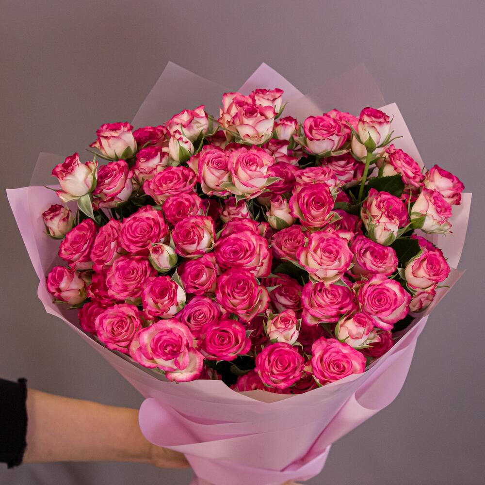 Букет «Розовый бум» – пышные кустовые розы в нежно-розовых тонах Тихвин Ленинградская область